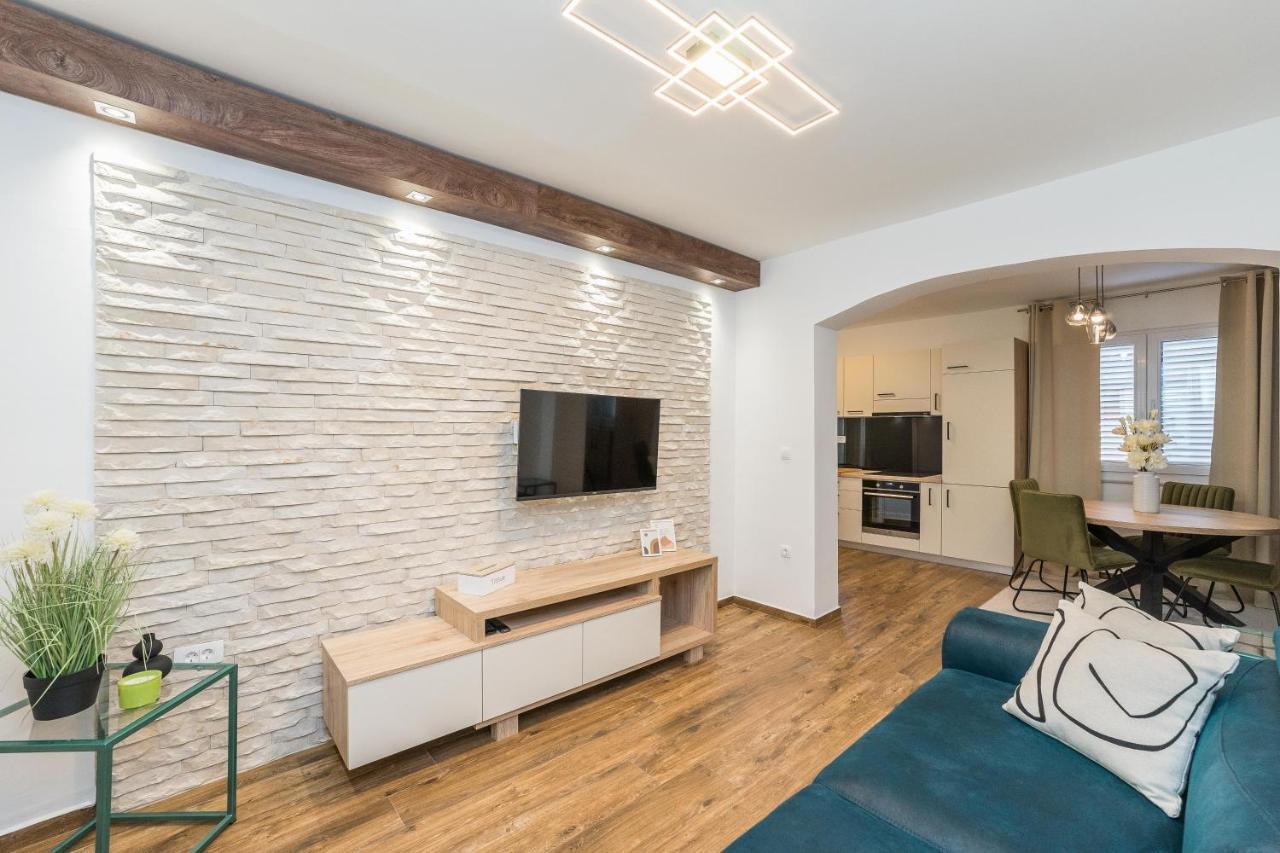 Ferienwohnung Saluto Al Sole Zadar Exterior foto